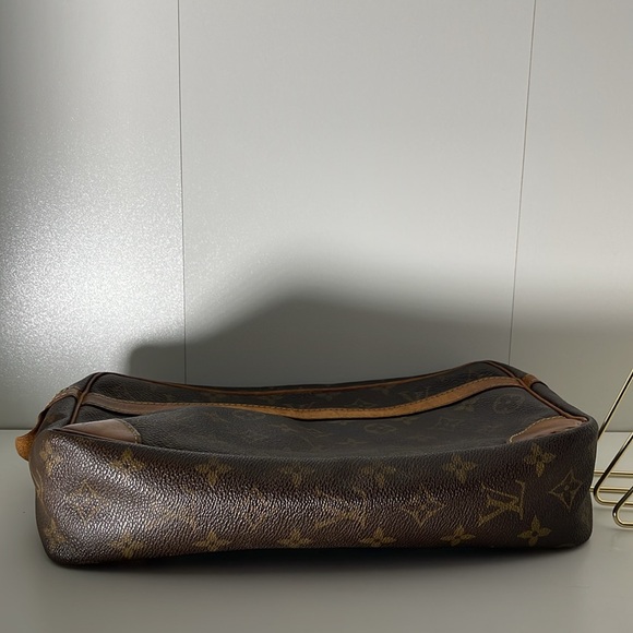Authentic Louis Vuitton Compiegne Bag - Picture 13 of 14